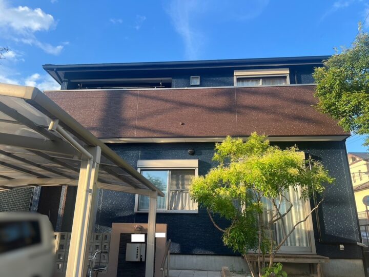 北九州市小倉南区E様　アクセントカラーを入れブルー×ブラウンで仕上げた外壁・屋根塗装