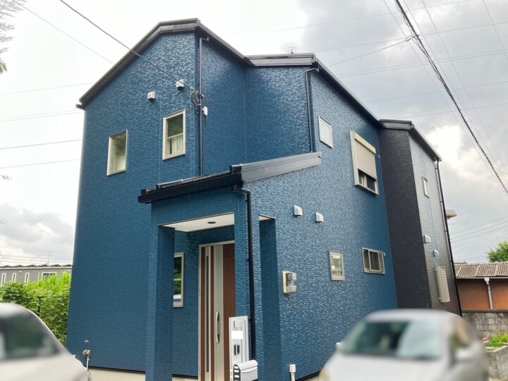 飯塚市K様　メインカラーをブラックから人気色ブルーに仕上げた外壁塗装