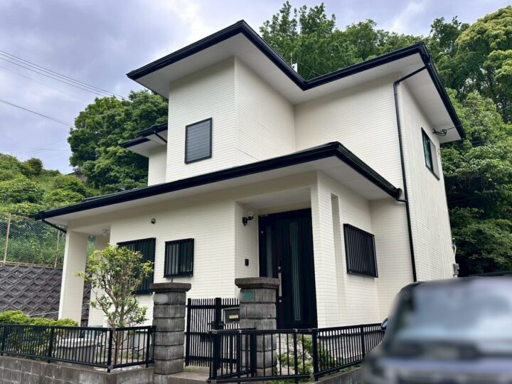 糟屋郡A様　築17年！外壁の浮きを補修し、ホワイトでガラッと印象を変えた外壁・屋根塗装