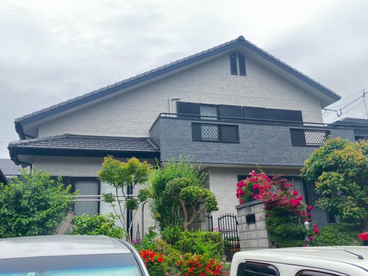 北九州市八幡西区U様　劣化した軒天の補修を行い、お洒落な色合いで仕上げた外壁塗装
