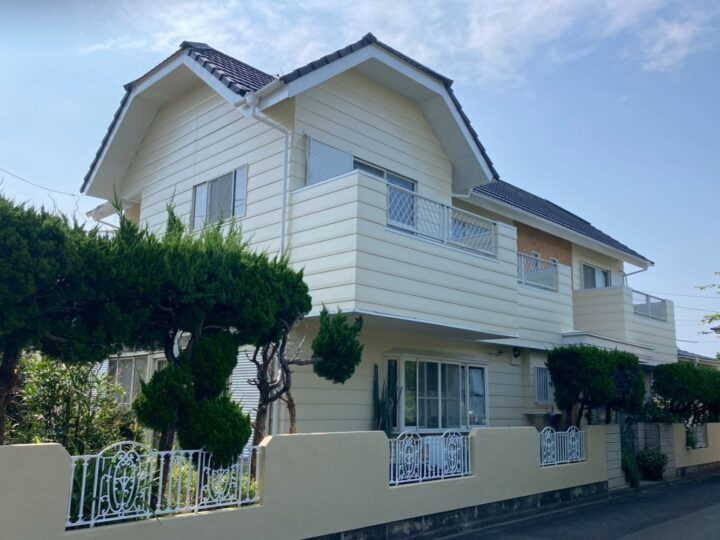 大野城市N様邸　劣化した軒天の補修工事を行い超低汚染塗料で新築のように生まれ変わった外壁・屋根塗装