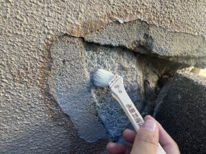 左官補修プライマー塗布