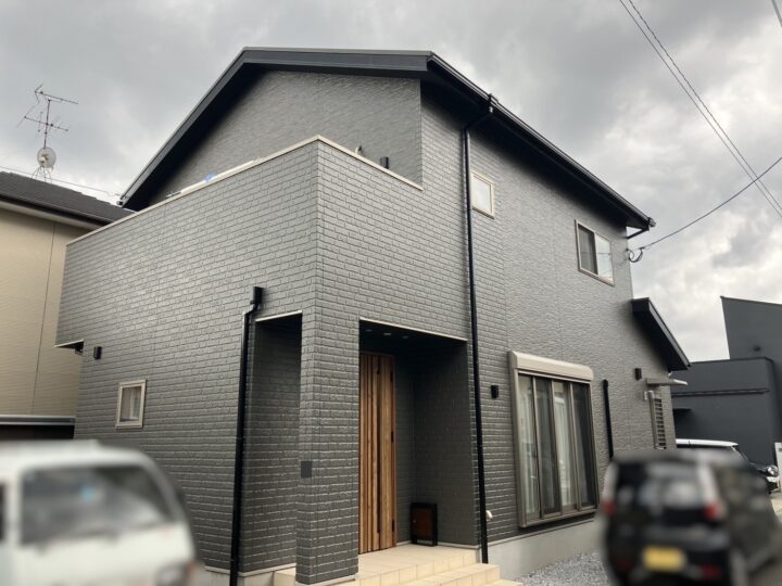 北九州市で超低汚染塗料を使い人気のグレー系に塗装をしたお客様の声