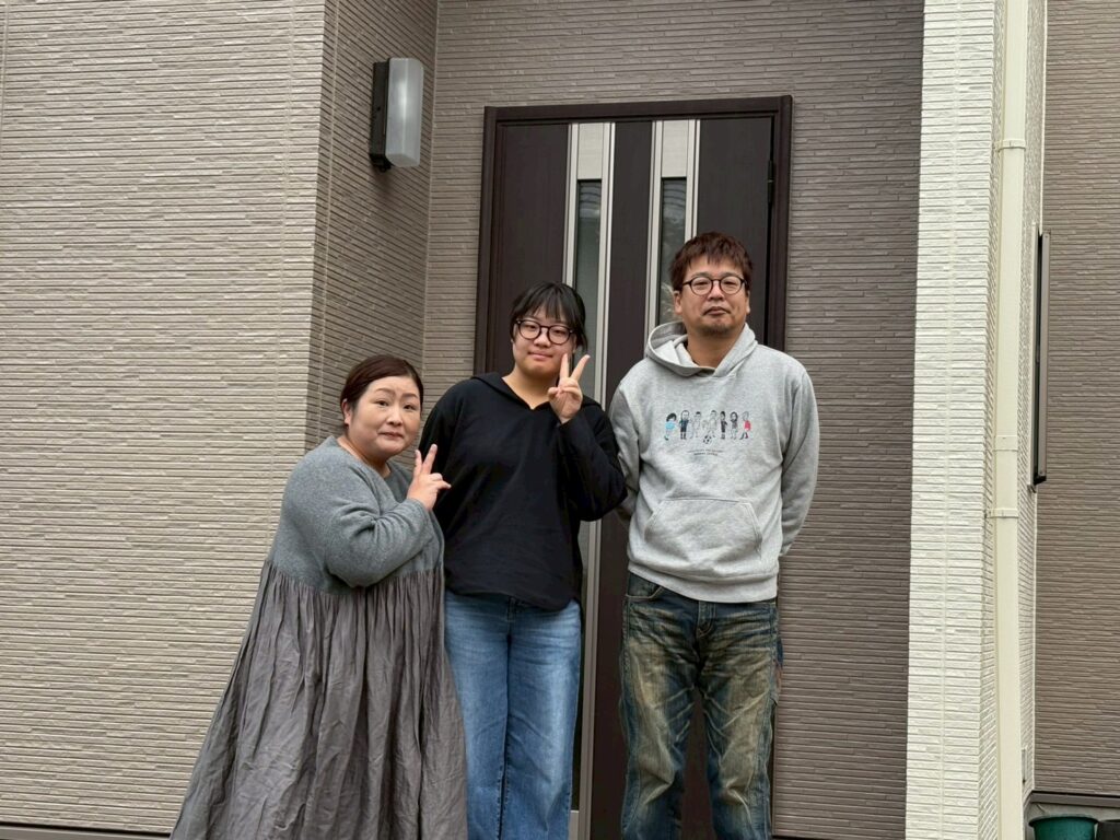 北九州市門司区にてリファインMFで外壁・屋根塗装したお客様の写真