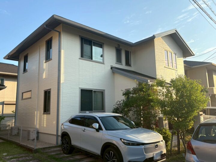 糟屋郡にて高耐候性のリファインMFで外壁塗装したお客様の声